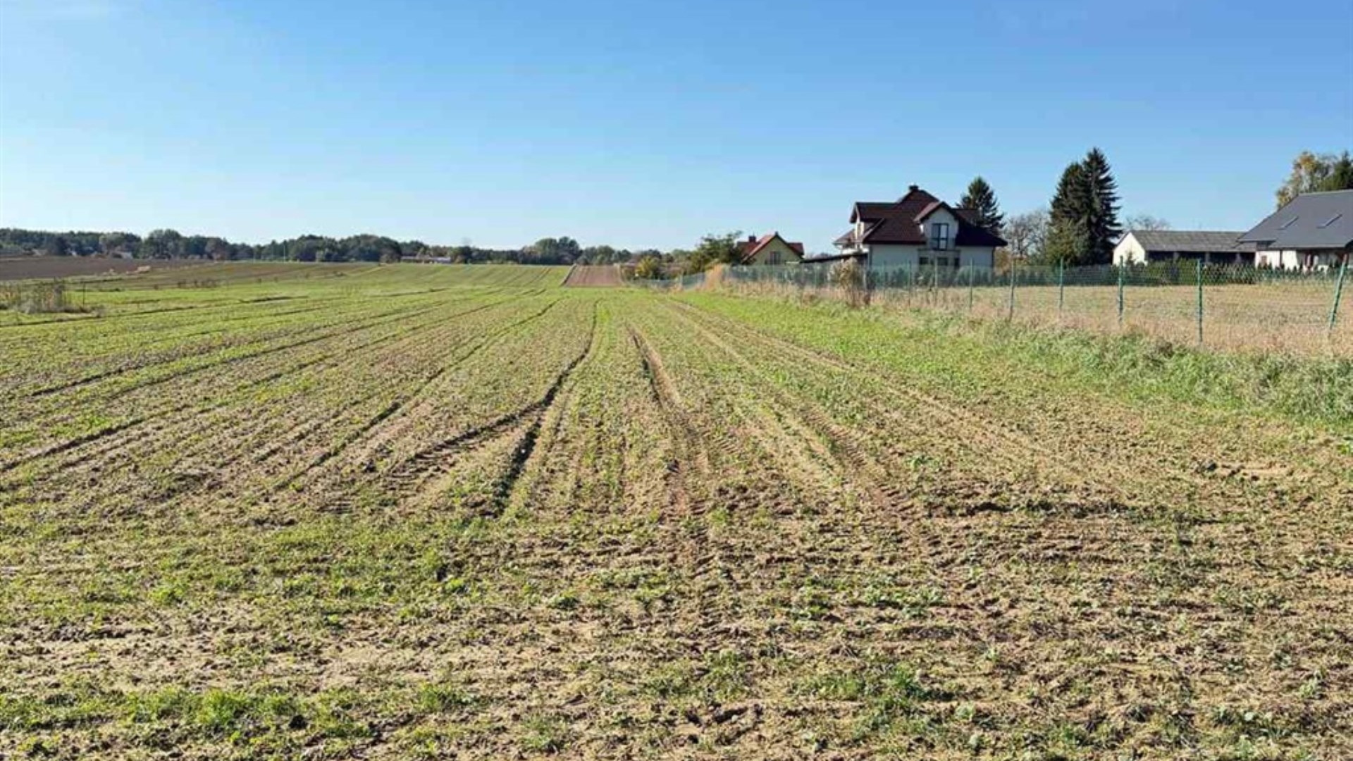 Działka na sprzedaż