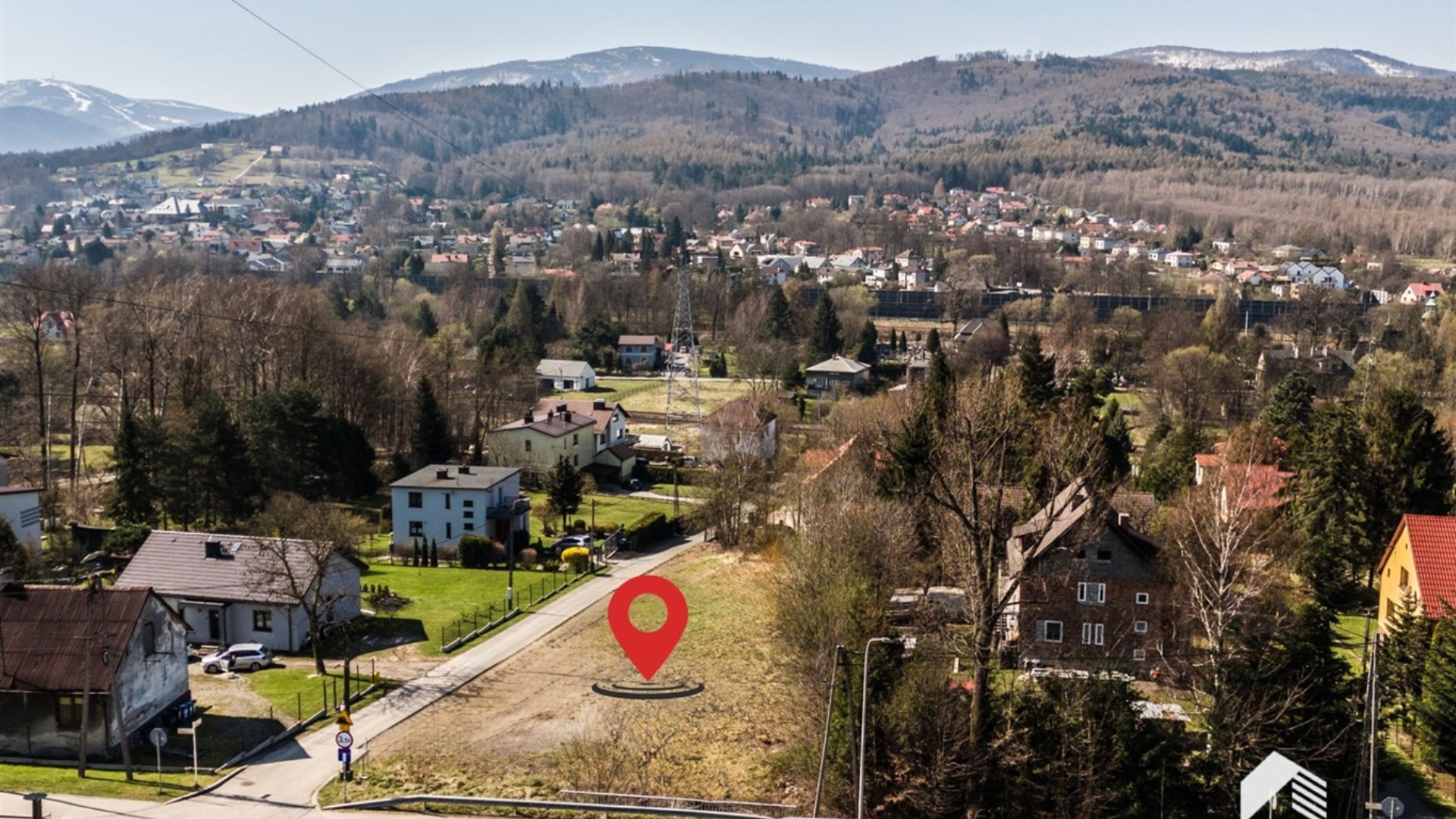 Działka na sprzedaż