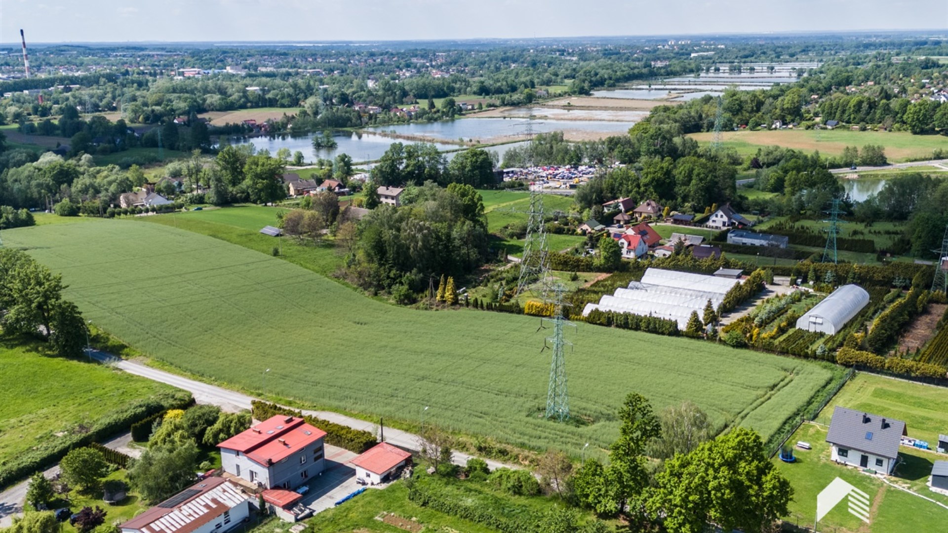 Działka na sprzedaż